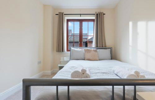 Cozy 2bed flat with free parking near Willen Lake in Milton Keynes - Foto 14