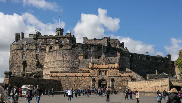 Entrada principal del castillo de Ediburgo