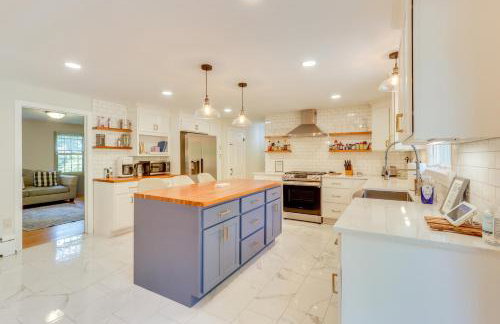 Spacious East Haddam Retreat with Private Pool! - Foto 10