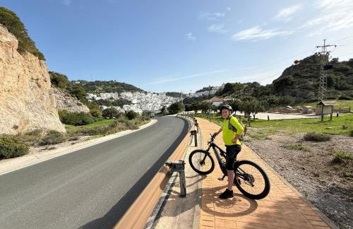 Gorgeous 2 bed Duquesa apartment, 2 pools, easy parking and 2 large balconies, 1 with stunning views - Foto 56