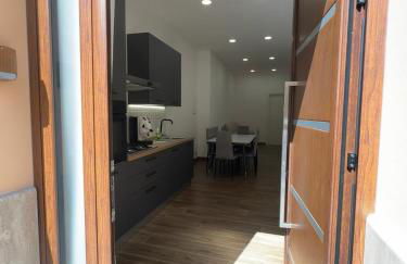 Casa Bedda - INTERA CASA CON 3 CAMERE CON BAGNO PRIVATO, ARIA CONDIZIONATA E NO ZTL/ENTIRE APARTMENT WITH 3 BEDROOMS WITH PRIVATE BATHROOM, AIRCON AND NO LTZ - Foto 2