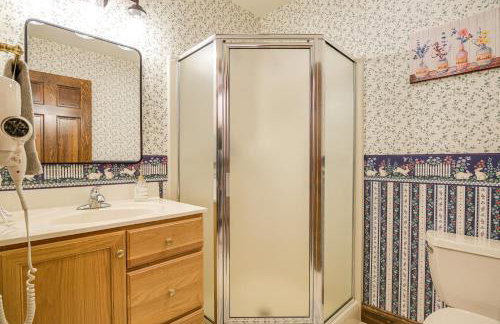 4 Mi to the Amish Village Spacious Home with Deck! - Foto 16