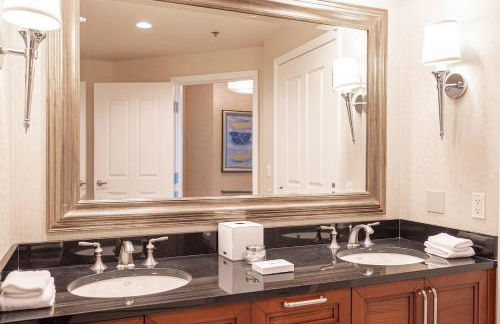 No Resort Fee Strip View Balcony+Free Valet+ Pool - Foto 27