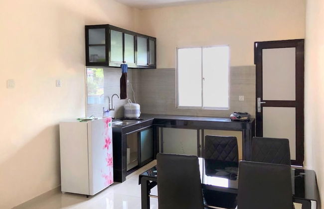 Sharon Square - Photo 4