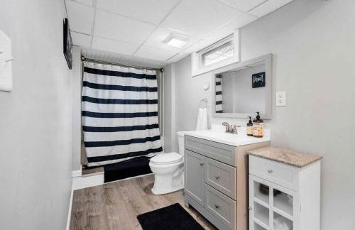 Cheerful 3bd Cape feet from beach, river access - Foto 27