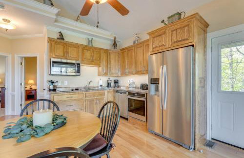 Lake-View Condo with Covered Deck in Hiawassee! - Foto 10