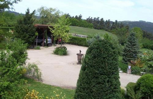 Gîte familial avec terrasse panoramique et cheminée, idéal pour randonnées près de Retournac - FR-1-582-355 - Foto 10