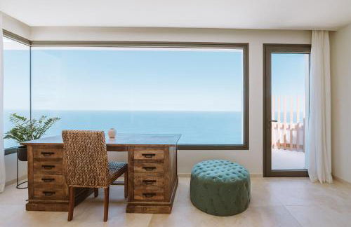 Serenity Villa on the Cliff with climatized pool - Foto 27