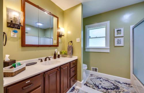 Riverfront Paradise with Hot Tub and Pool in Kinsale! - Foto 16