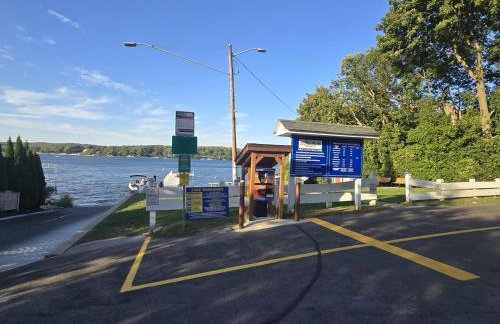 Elena's Lake Cottage - A Cozy Lake Getaway - Foto 4