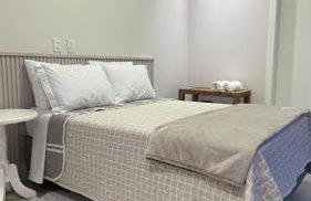 Novíssimo! Charmoso e a 3 minutos a pé da praia - Foto 14