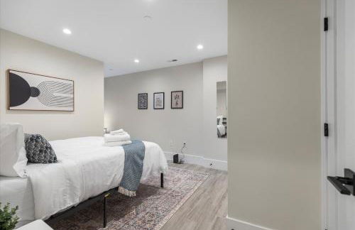 Central 2-BR City Sanctuary - Commuter-Friendly - Foto 14