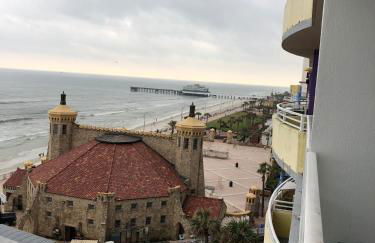 Ocean Walk Resort - Spectacular Ocean Front View - Foto 16