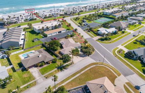 Melbourne Beach 4/3 Home steps to Beach w/Jacuzzi - Foto 1
