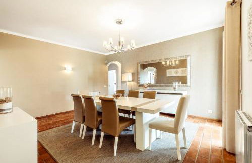 Lovely Very Private Villa with Beautiful Gardens - Foto 27