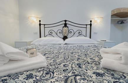 Monte Bello Suites - Photo 10