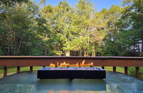 Rustic Catskills Cabin with Hot Tub and Mountain Views - Foto 8