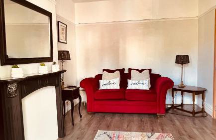 Spacious 5 Bedroom Home in Central Kidderminster with Private Parking and Electric Vehicle Facilities, Easy Access to Birmingham and Nearby Towns - Foto 69