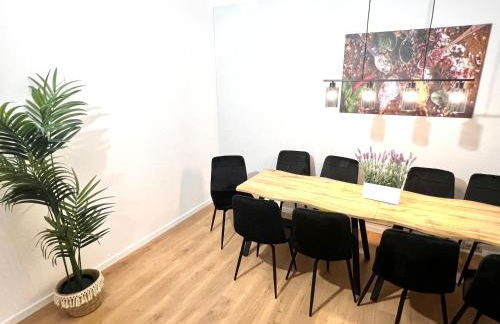 BIG New 7Rooms City Center APARTMENTS and Suites - Foto 70