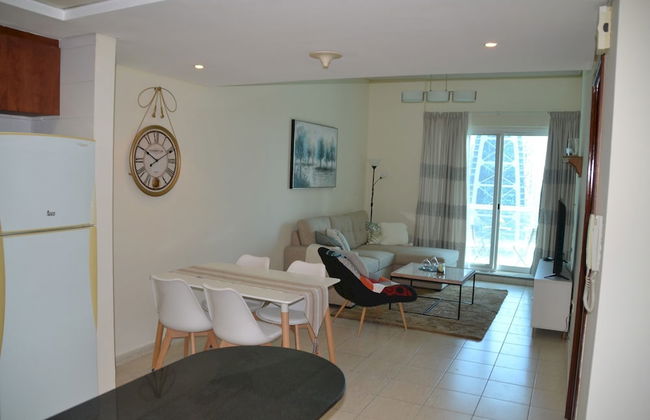 Delightful Lake View 1 Bedroom in JLT - Photo 15