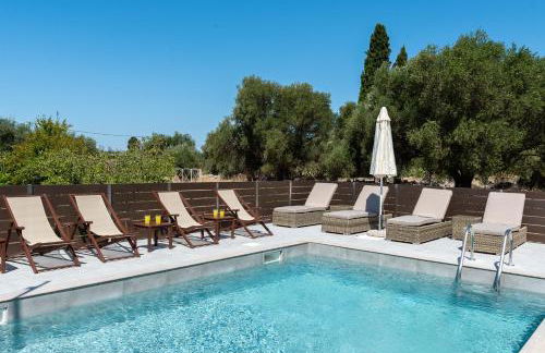 Waterway Luxury Residence-Apartment 1 - Photo 9