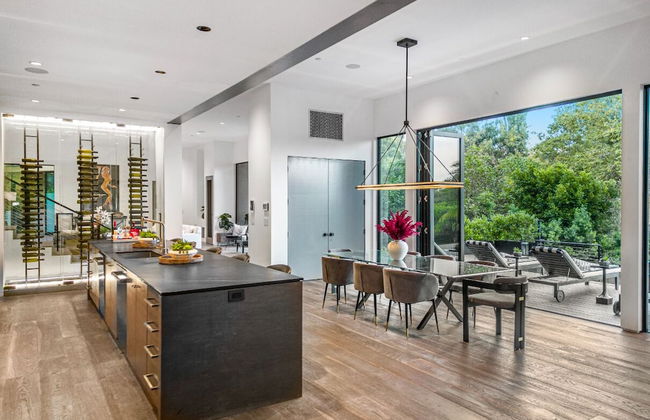 Beverly Glen Hillside Haven - Photo 31