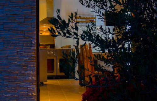 Hill Apartment with Private Pool - Foto 37