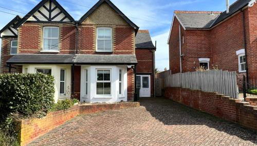 RedButt House, Freshwater, 3 Bedrooms, WiFi, Garden - Foto 1