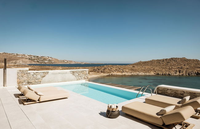 Casa Del Mar Mykonos Seaside Resort - Photo 19