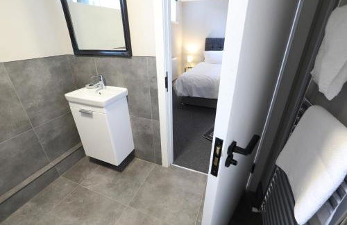 Strength Rooms - Photo 12