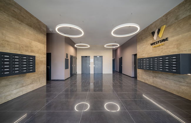 WestSide Apartments by FirstHost - Foto 1