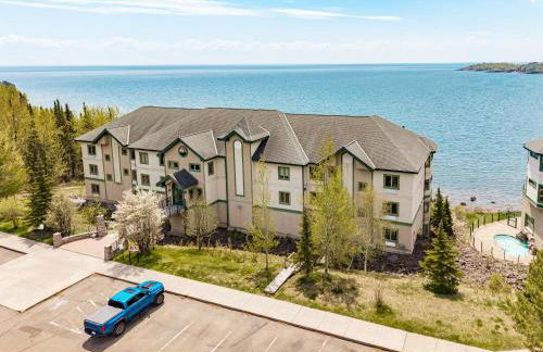 Amazing Superior Lake View Condo and Heated Pools - Foto 39