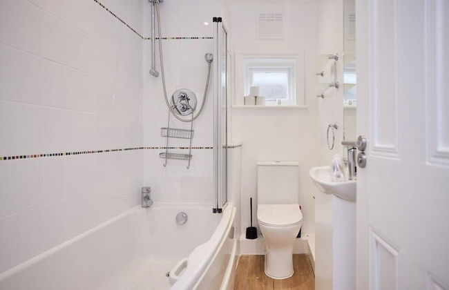 The St Johns Wood Escape - 3bdr Home With Garden - Foto 26