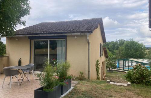 Charmante petite maison entre ville et campagne avec piscine - Foto 11