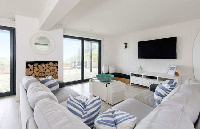 Luxury Seafront Family Home - Indoor Pool - Foto 42