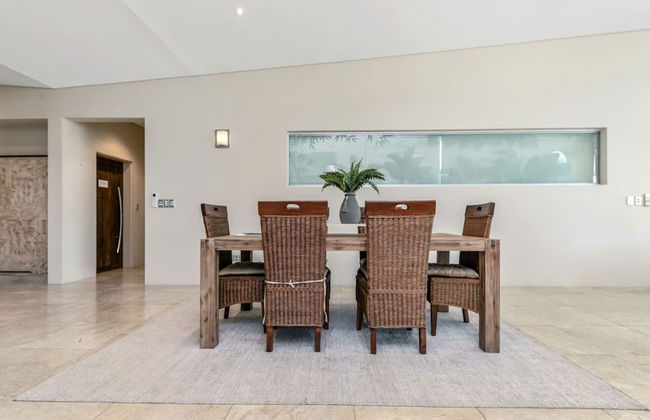 Water-front Paradise Pool - BBQ - Balcony Dining - Foto 32