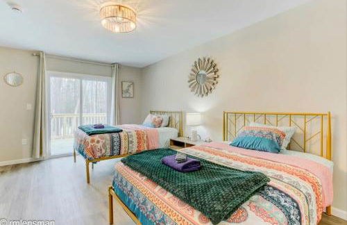 The Hut House 3BR 3BA Game Room Massage Chair - Foto 4