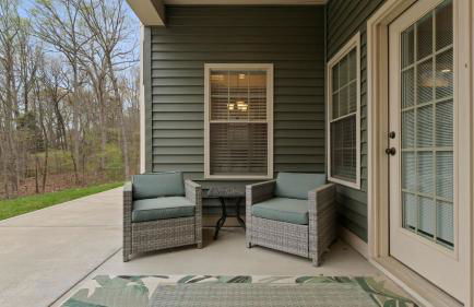 Sleeps 22, Lakefront w/ Private Dock & Pool, 2 Houses Lake Living by Avantstay - Foto 118