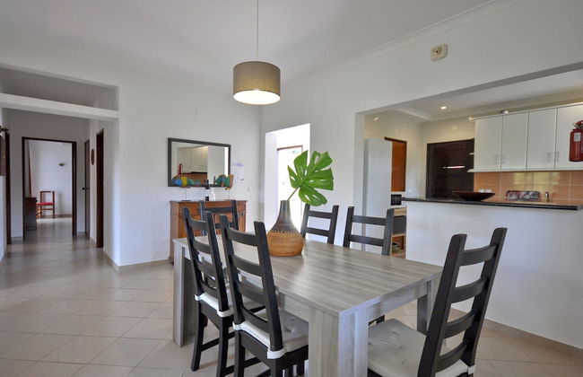 Delightful Single-storey Villa, Private Pool, Free air Conditioning and Wifi - Foto 15