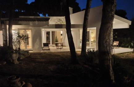 Diseño y luz entre los pinos - Foto 64