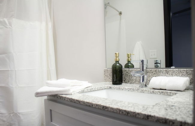 Stunning 4-BR Houses with On-Site Pool - Foto 30