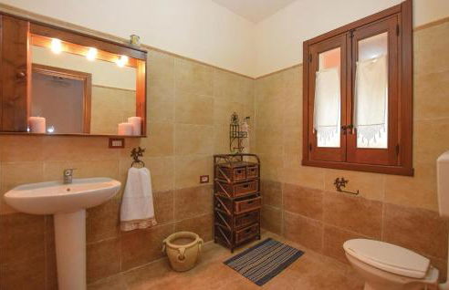 4 Bedroom Stunning Home In Giarratana - Foto 27