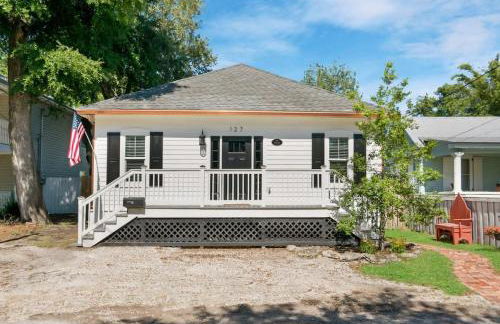 Charming Cottage w Pool, Walkable to Downtown - Foto 31