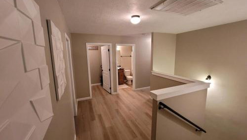 Cedar Getaway - Hot Tub, Private Sauna, Pool-Pong! - Foto 5