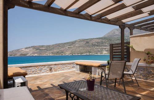 Aura Seafront Villa - Photo 11