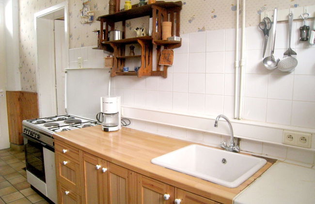 Castle in Roumont With Garden - Photo 11