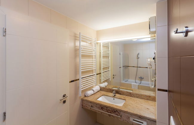 Premium Sea Side Marina Apartment 310 - Photo 28