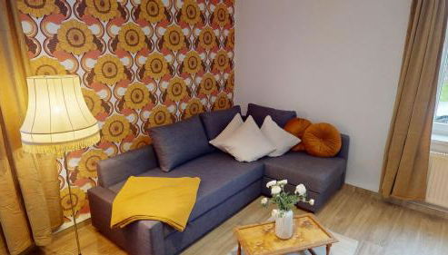 Retrochic in zentraler Lage, nur 1 Minute bis zur Haltestelle der Linie 5, WLAN - Foto 5