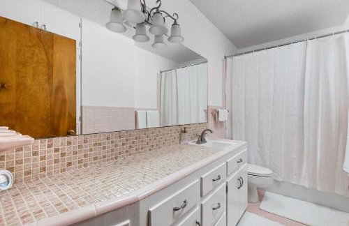 4-Bedroom Cowboy Retreat Steps from Zilker Park - Foto 39