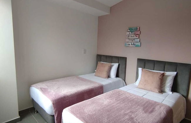 Casas Campestres de Lujo con Piscina - Photo 2